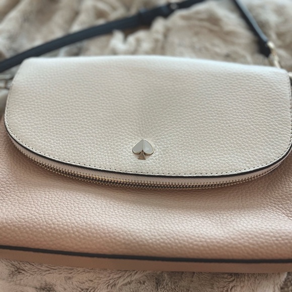 kate spade Handbags - Kate Spade Crossbody Bag